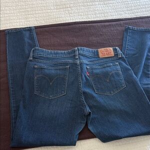 Levi’s 711 skinny jeans